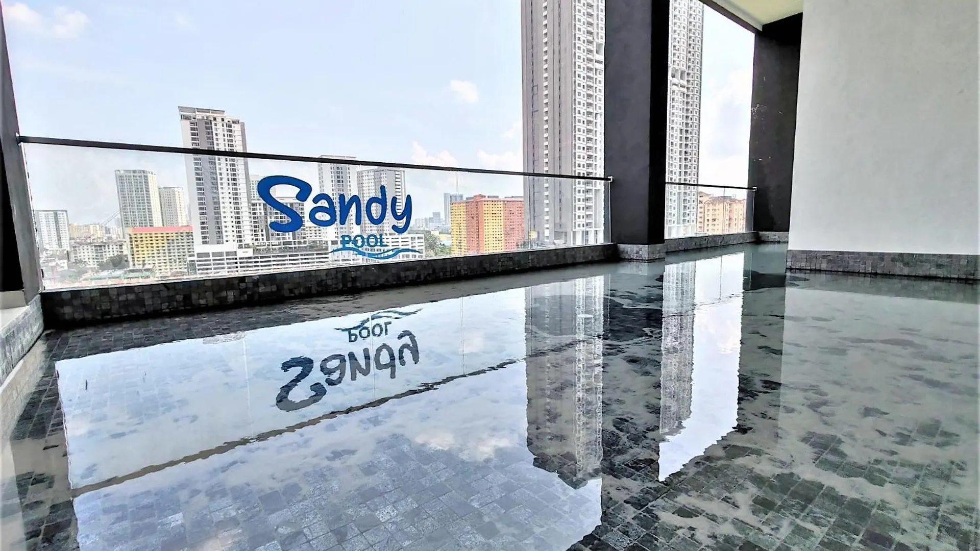 Apartament Sunlit Minimalist Suite, 7 Pax At Urban Suites Georgetown By Superstay Jelutong Malezja