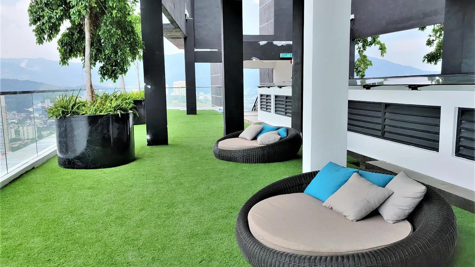 Apartament Sunlit Minimalist Suite, 7 Pax At Urban Suites Georgetown By Superstay Jelutong